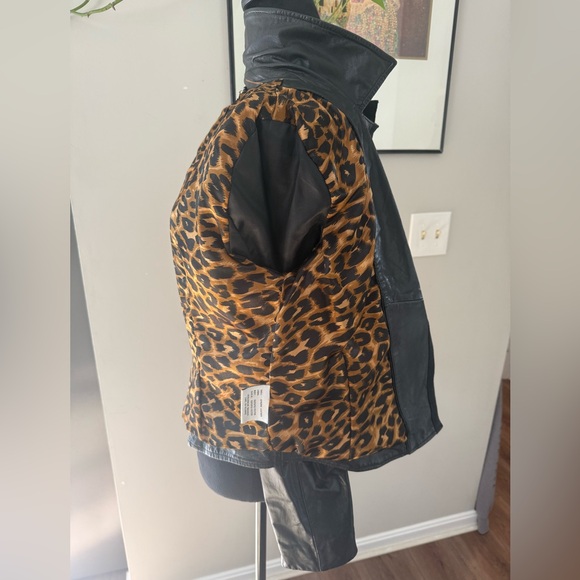 Pelle Studio Womens Motorcycle Jacket | Genuine Leather | Size: M - Picture 2 of 13